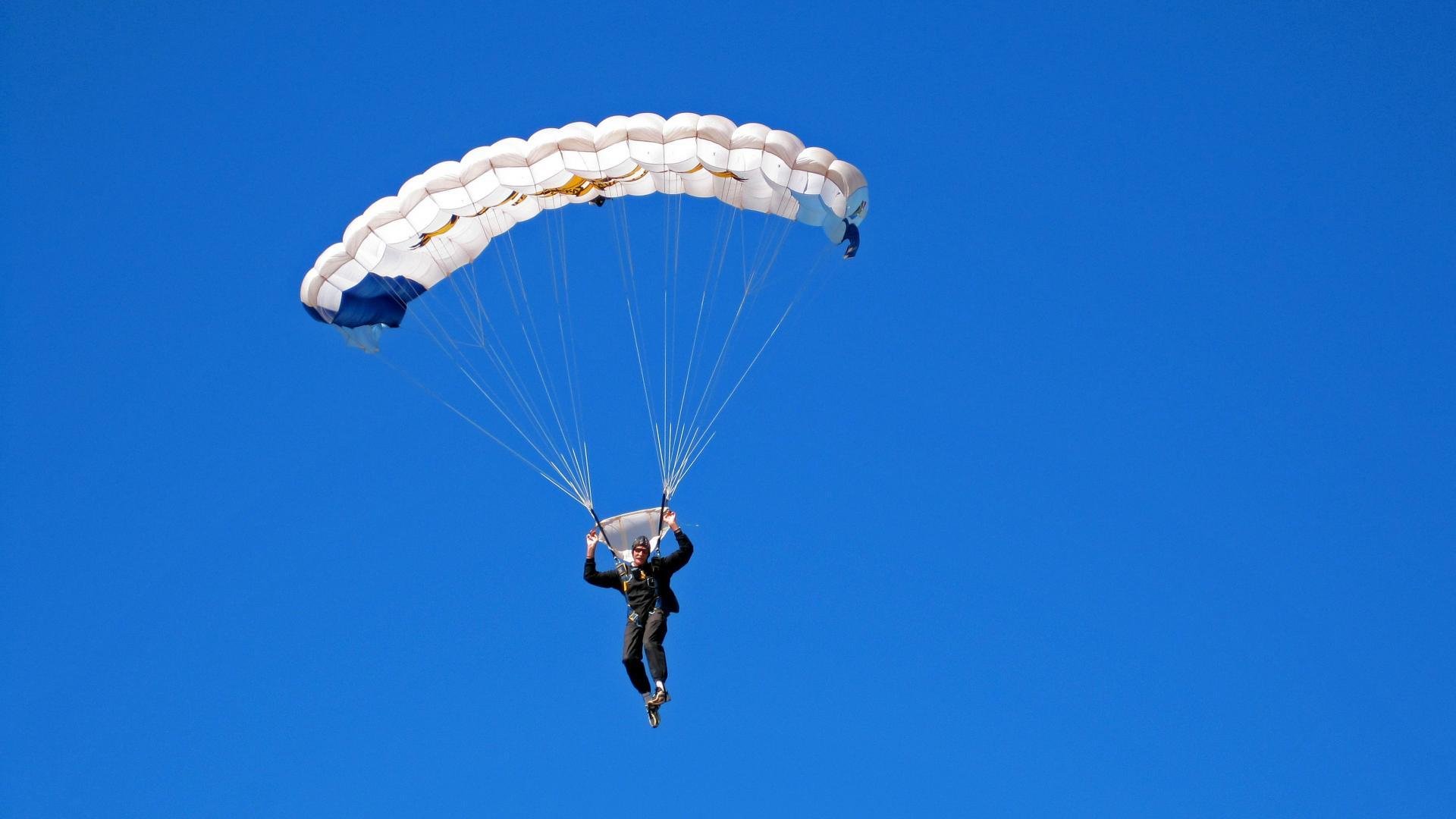 奇趣足球：场上出现的那些搞笑瞬间，搞笑足球游戏视频